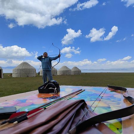 Yurt Camp Ali-Nur At Lake Song-Kol Юрточный Лагерь Али-Нур Озеро Сон-Куль Сон-Куль Кыргызстан Нарын Kyrgyzstan Naryn Exterior photo