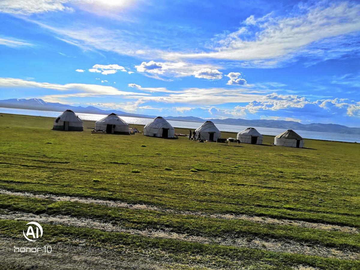 Yurt Camp Ali-Nur At Lake Song-Kol Юрточный Лагерь Али-Нур Озеро Сон-Куль Сон-Куль Кыргызстан Нарын Kyrgyzstan Naryn Exterior photo